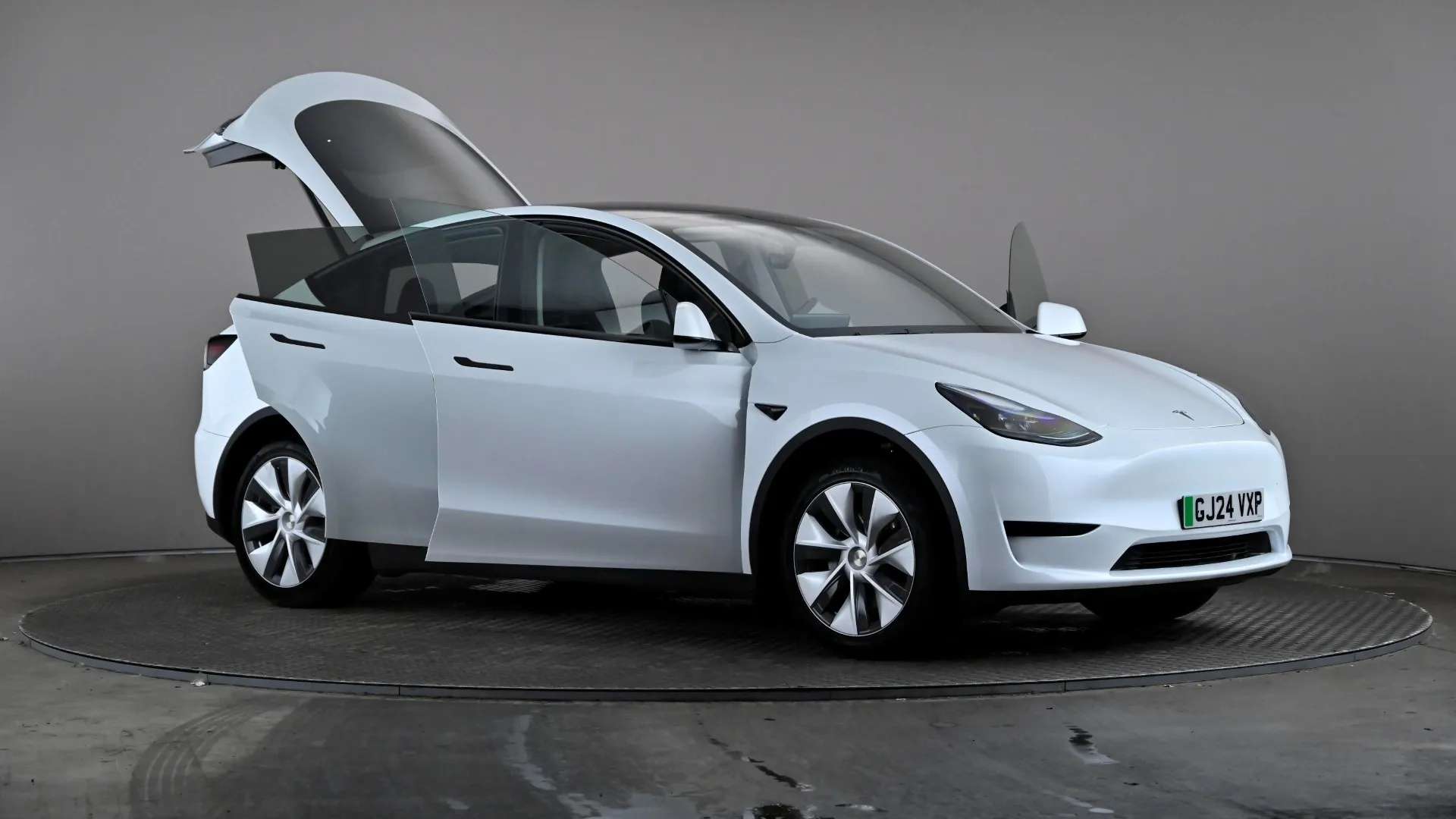 2024 TESLA MODEL Y 2024 TESLA MODEL Y