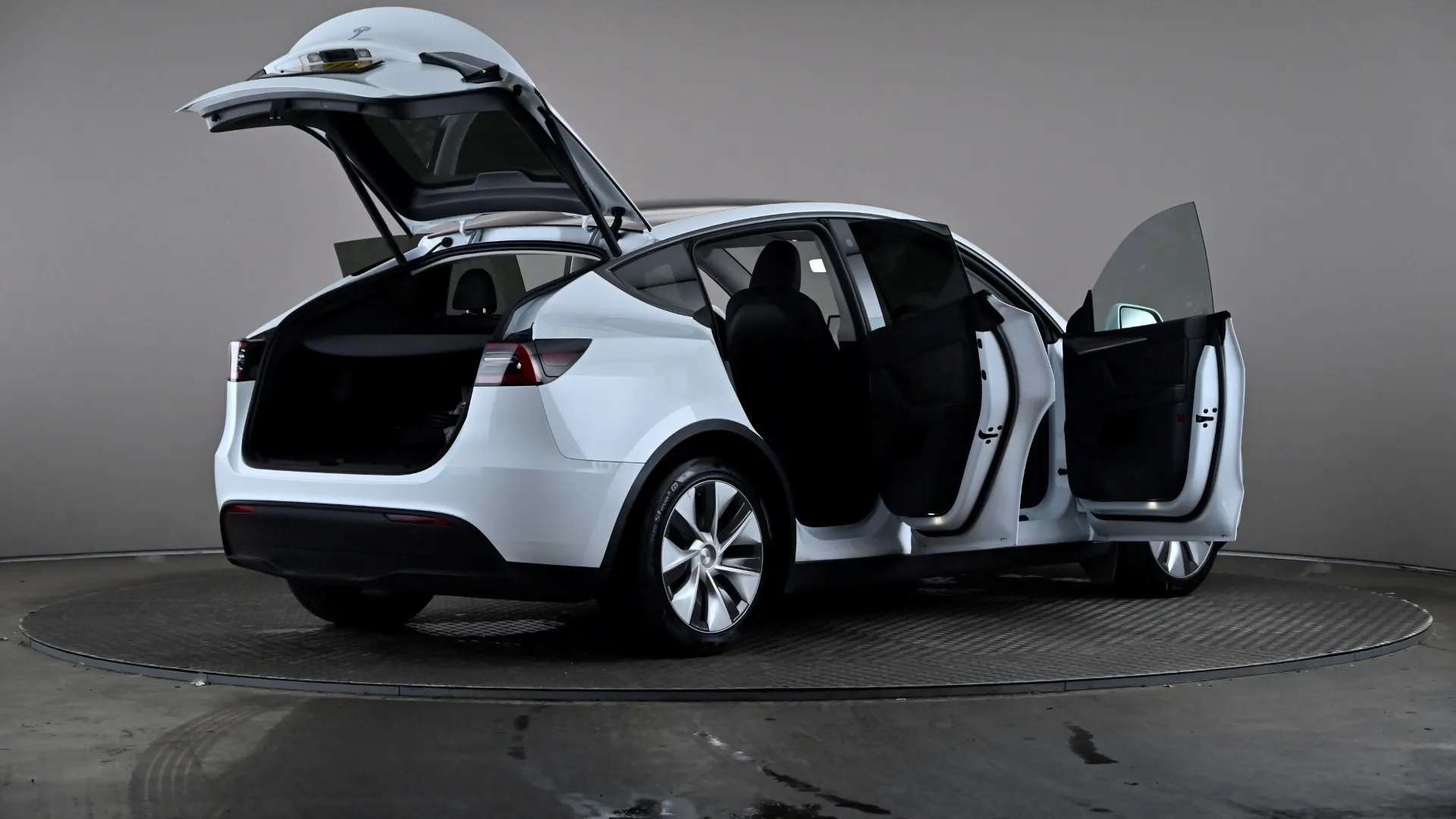 2024 TESLA MODEL Y 2024 TESLA MODEL Y