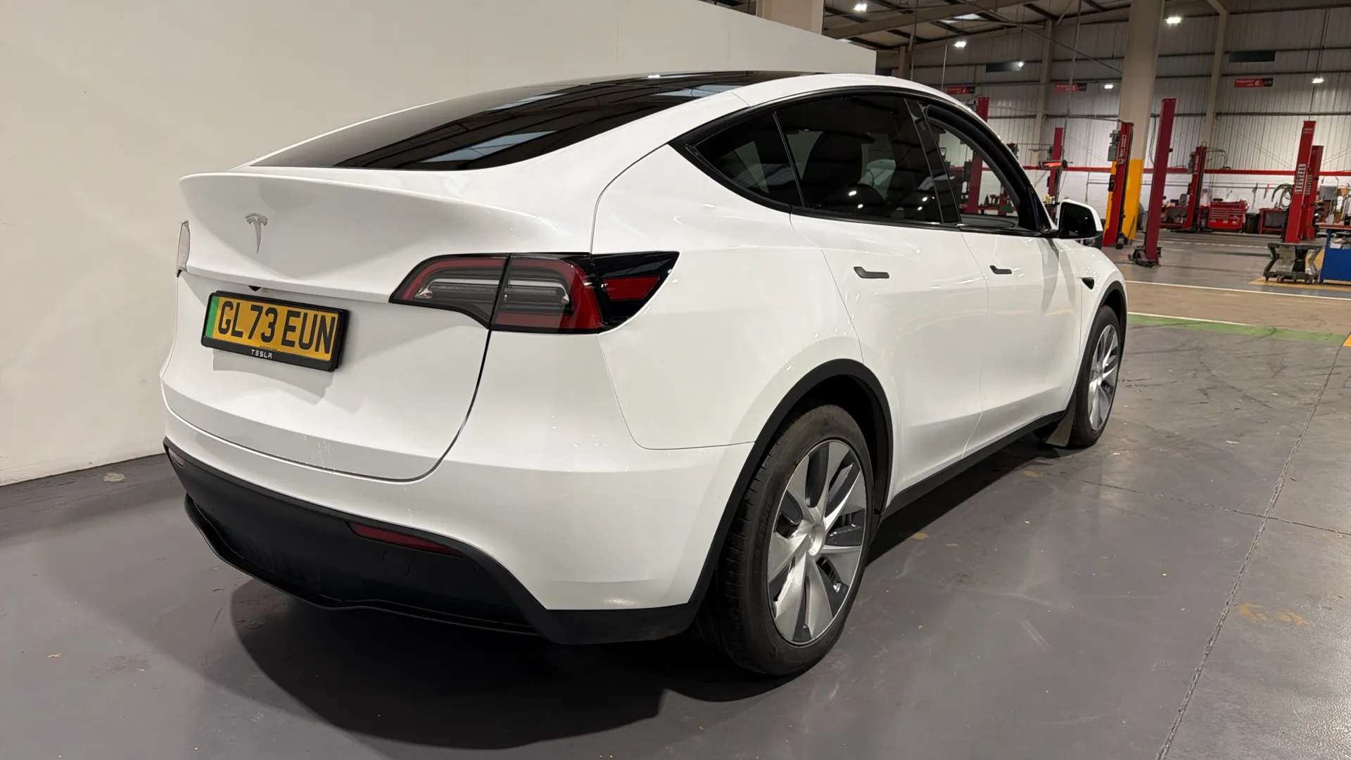2023 TESLA MODEL Y 2023 TESLA MODEL Y