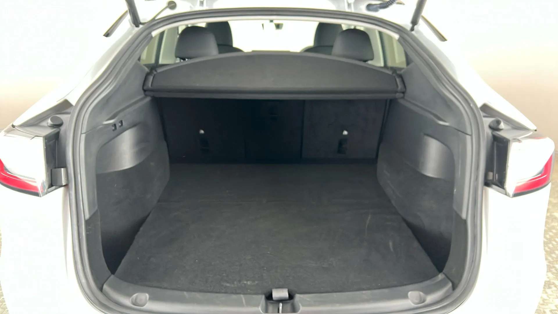 2023 TESLA MODEL Y 2023 TESLA MODEL Y