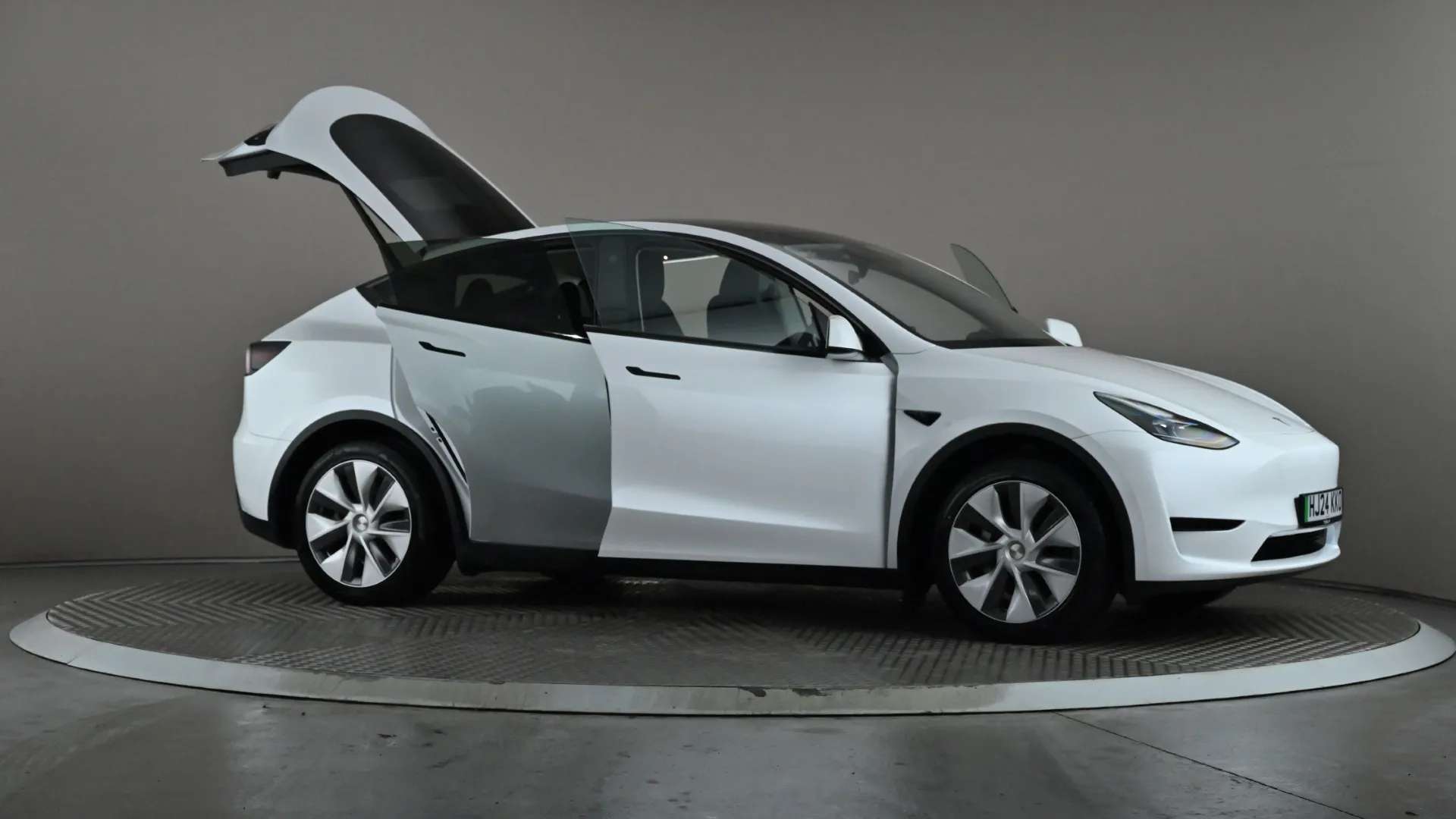 2024 TESLA MODEL Y 2024 TESLA MODEL Y
