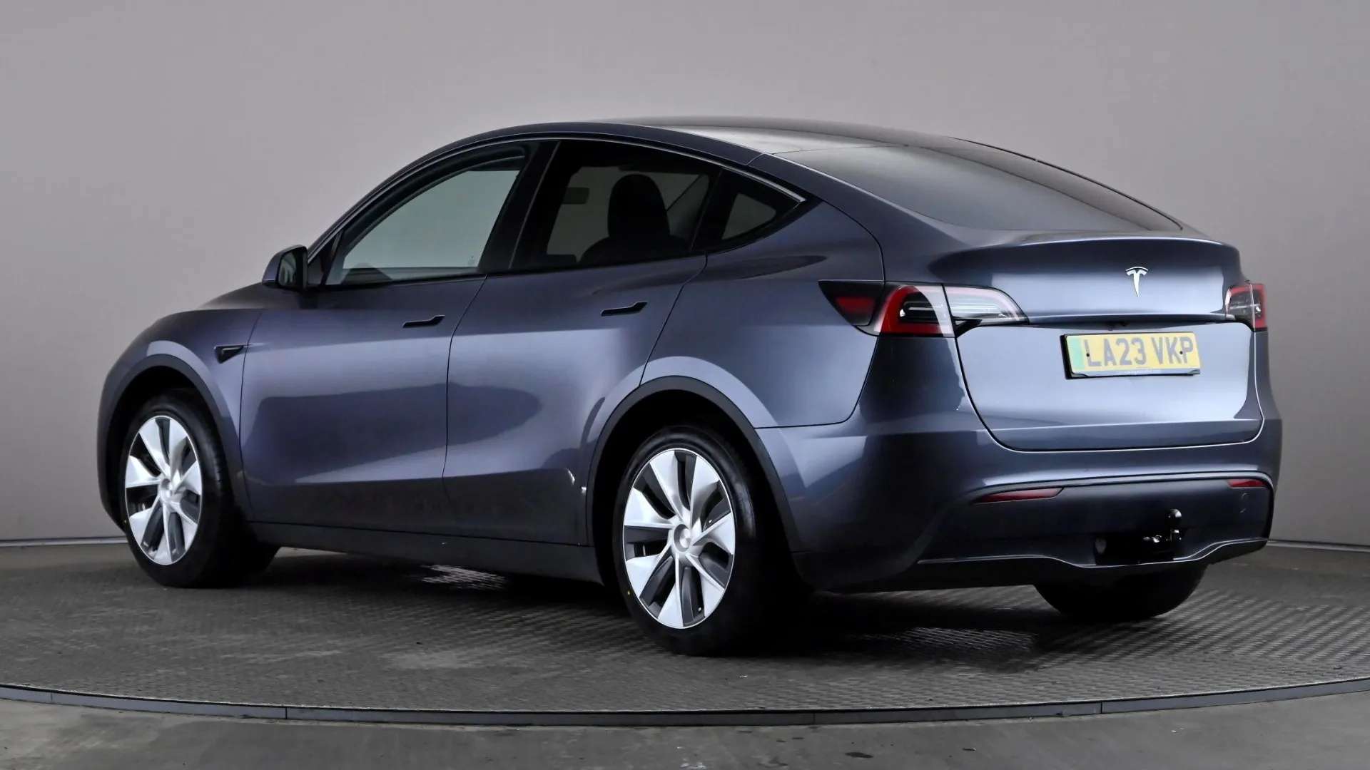 A 2023 TESLA MODEL Y RWD Auto A 2023 TESLA MODEL Y RWD Auto
