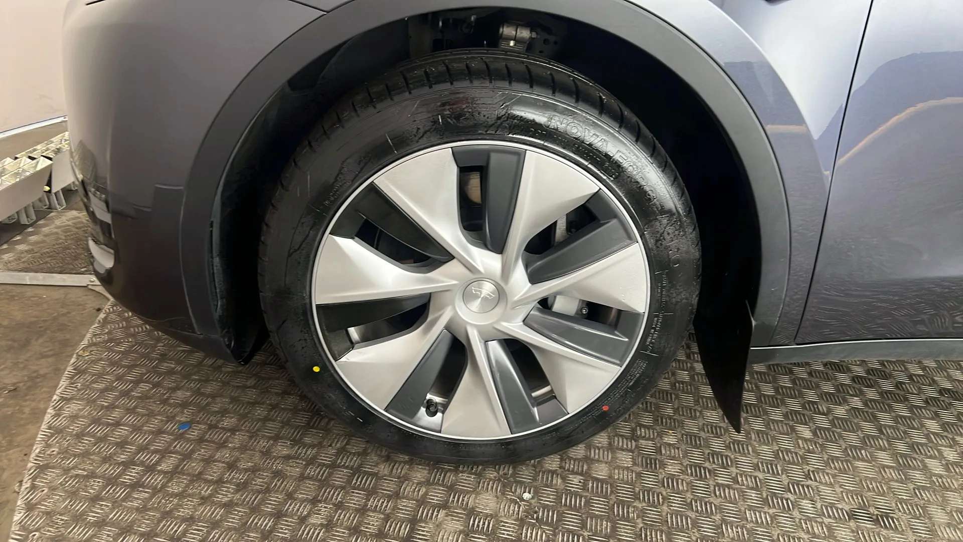 2023 TESLA MODEL Y 2023 TESLA MODEL Y