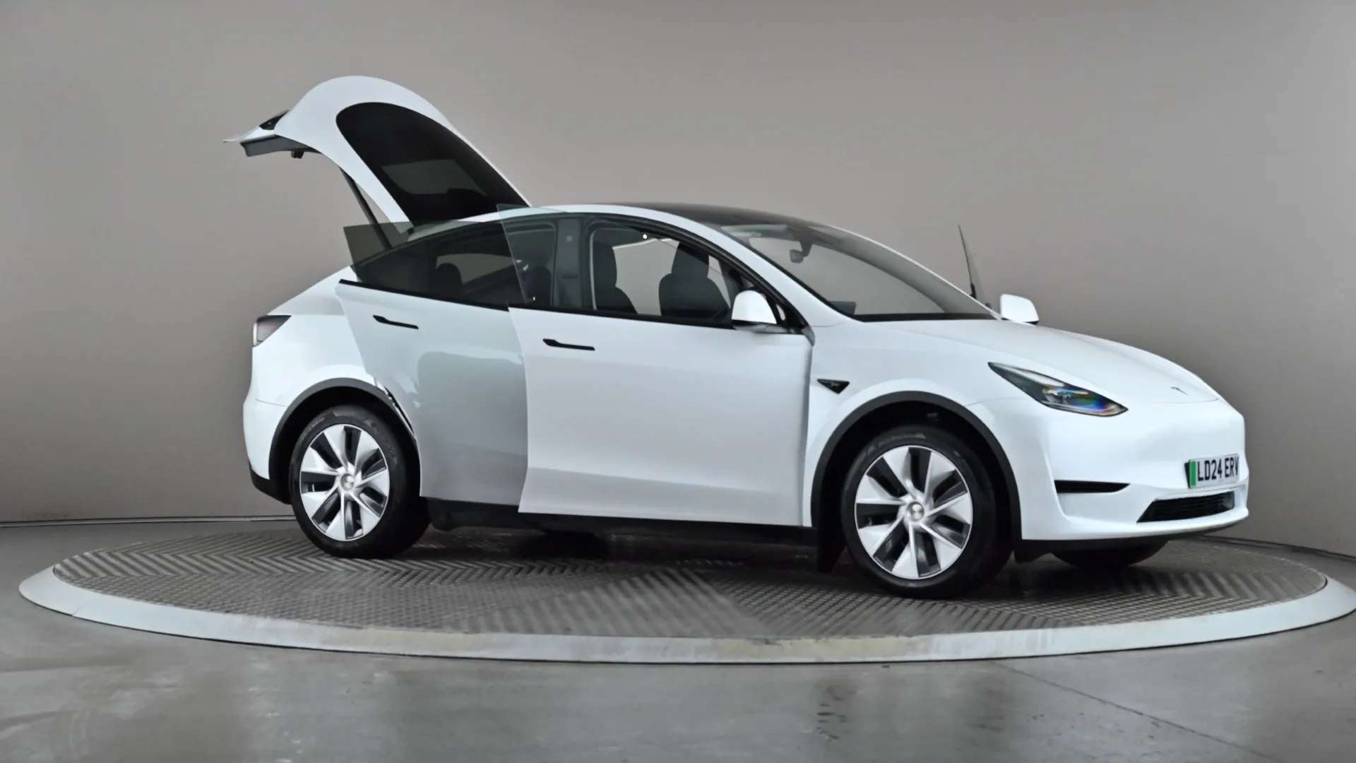 2024 TESLA MODEL Y 2024 TESLA MODEL Y