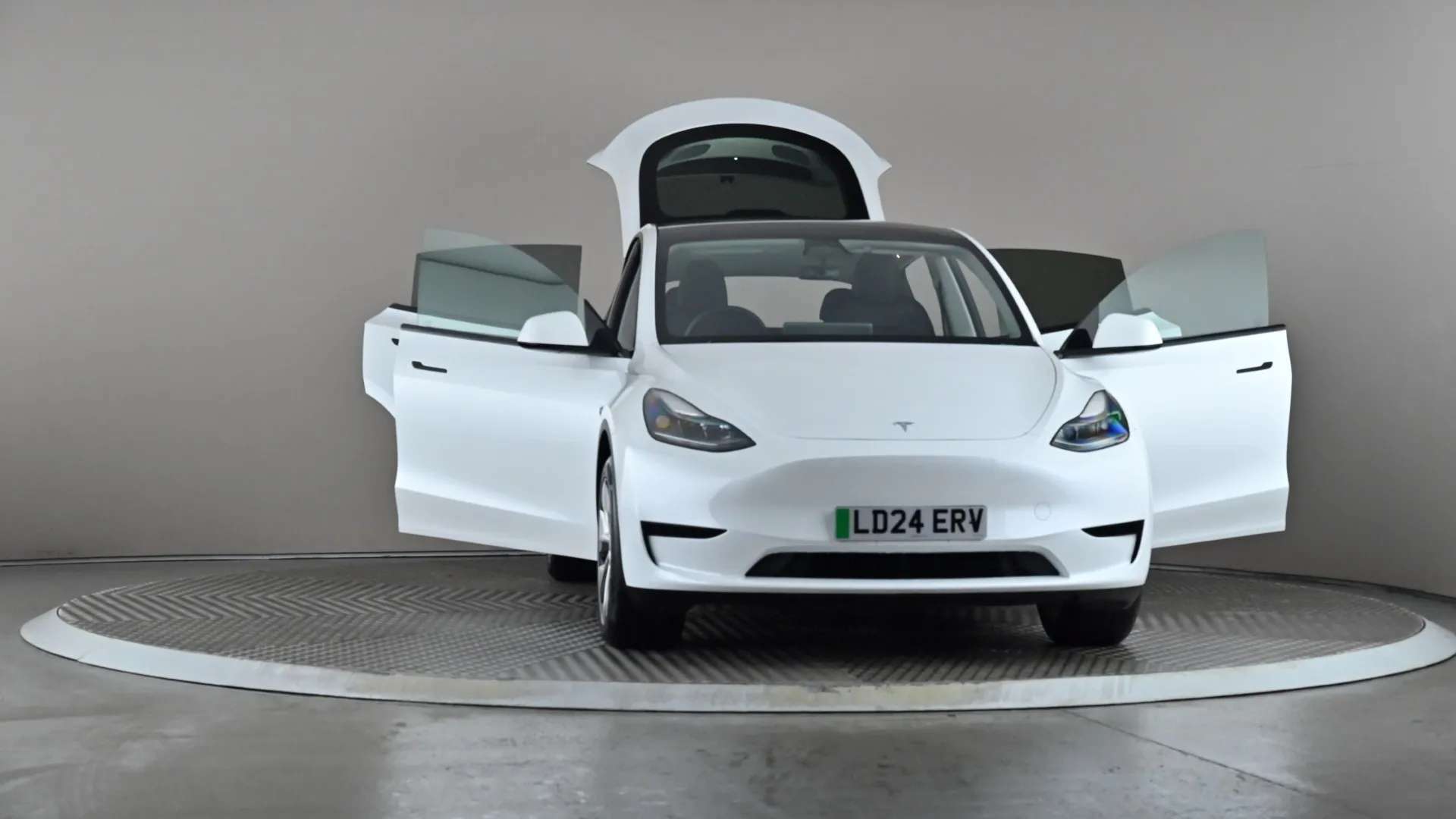 2024 TESLA MODEL Y 2024 TESLA MODEL Y