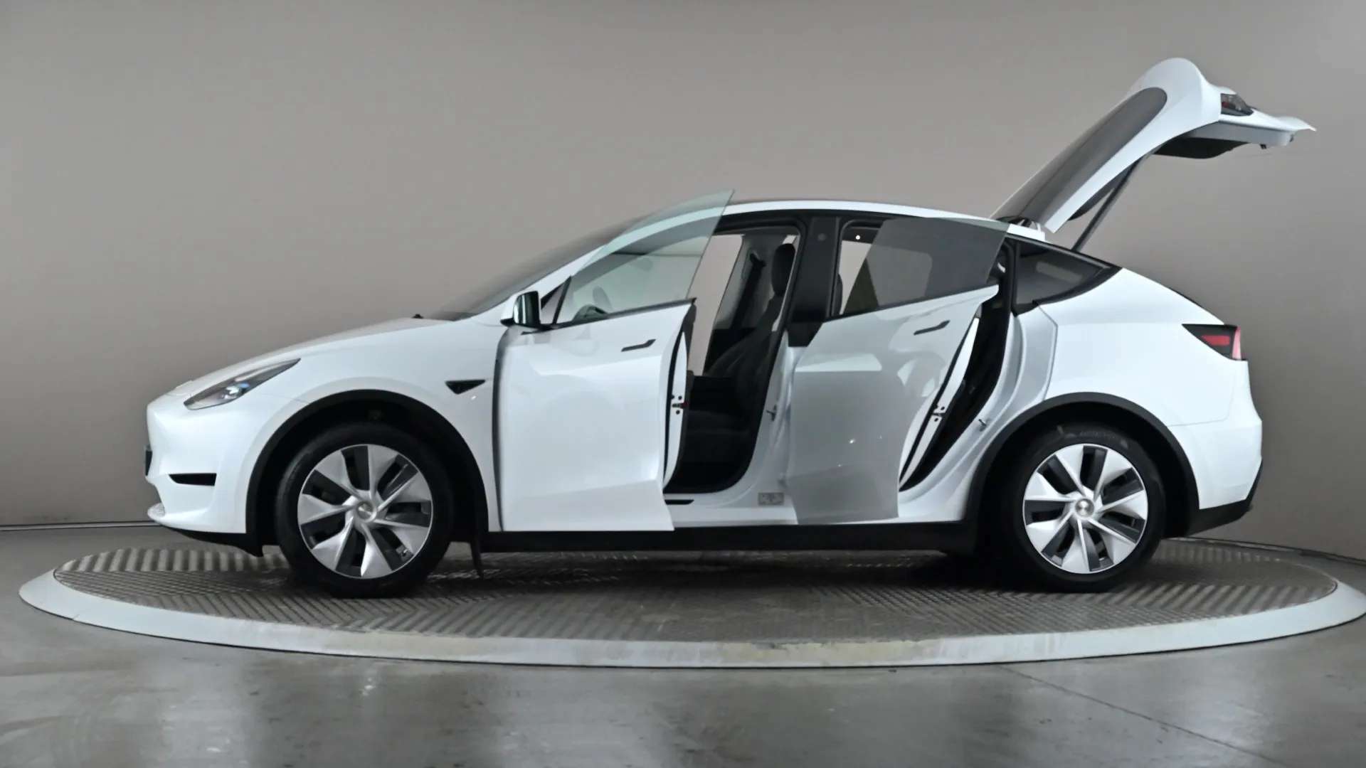 2024 TESLA MODEL Y 2024 TESLA MODEL Y