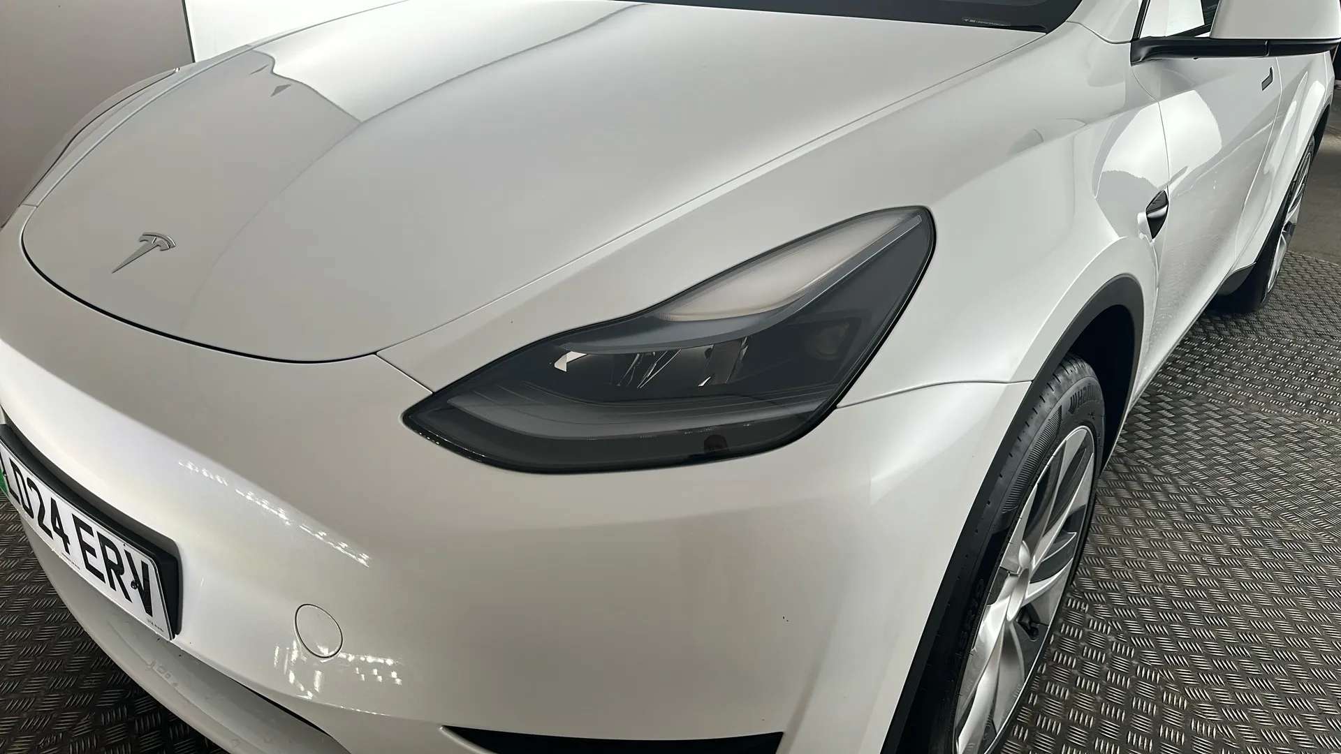 2024 TESLA MODEL Y 2024 TESLA MODEL Y