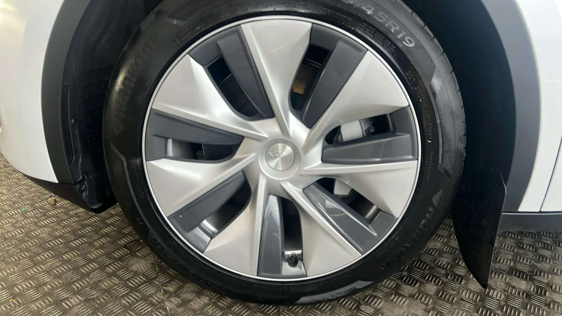 2023 TESLA MODEL Y 2023 TESLA MODEL Y