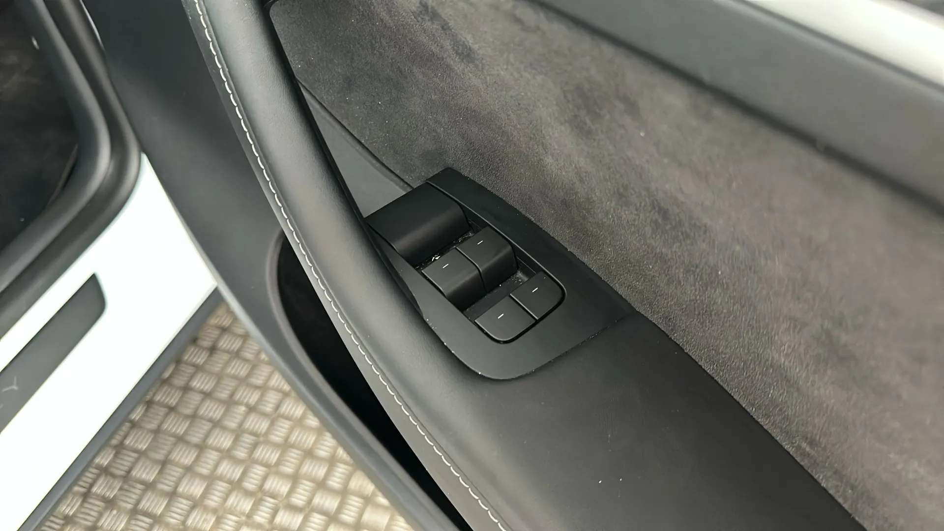 2023 TESLA MODEL Y 2023 TESLA MODEL Y