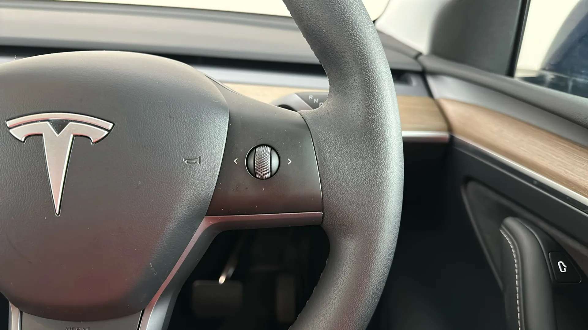 2023 TESLA MODEL Y 2023 TESLA MODEL Y