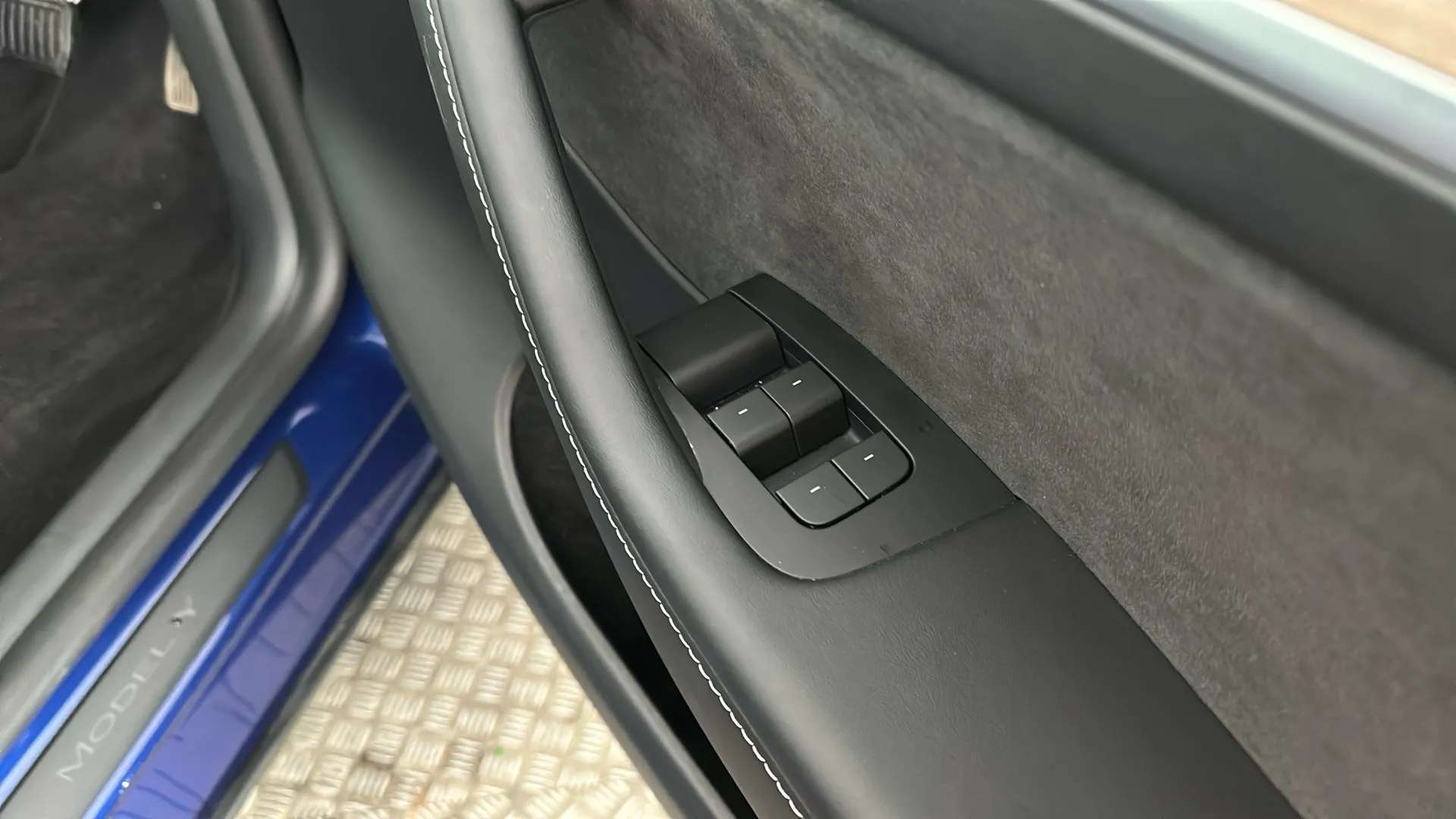 2023 TESLA MODEL Y 2023 TESLA MODEL Y