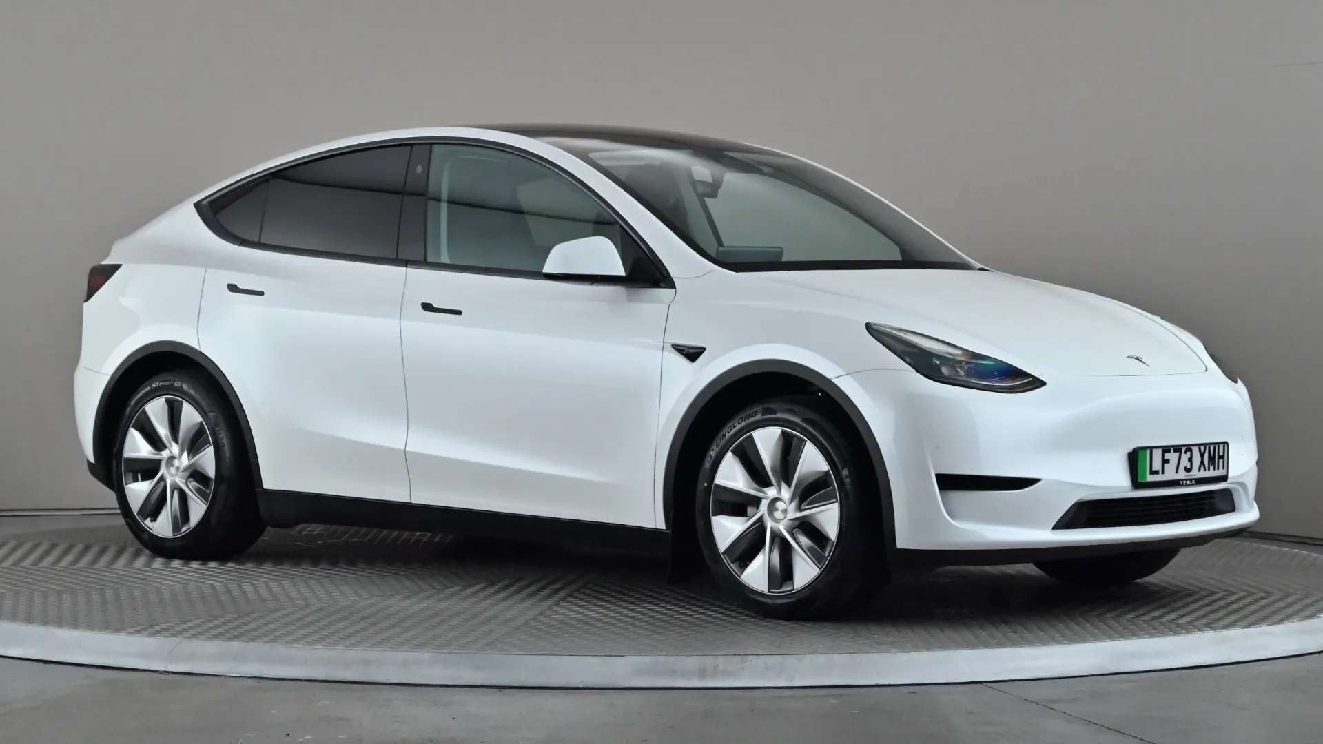 A 2023 TESLA MODEL Y RWD Auto A 2023 TESLA MODEL Y RWD Auto