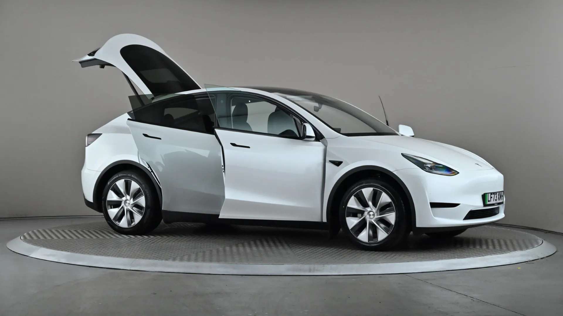 2023 TESLA MODEL Y 2023 TESLA MODEL Y