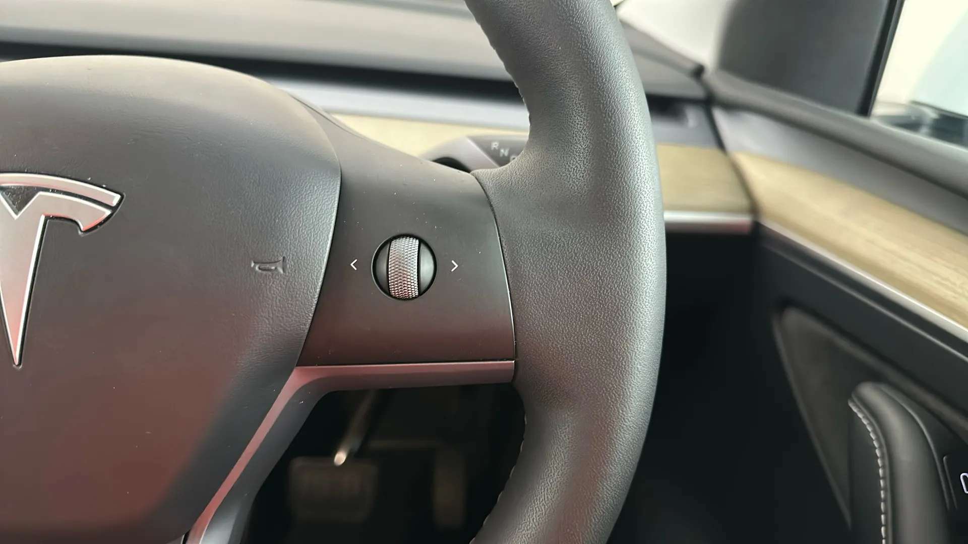 2023 TESLA MODEL Y 2023 TESLA MODEL Y