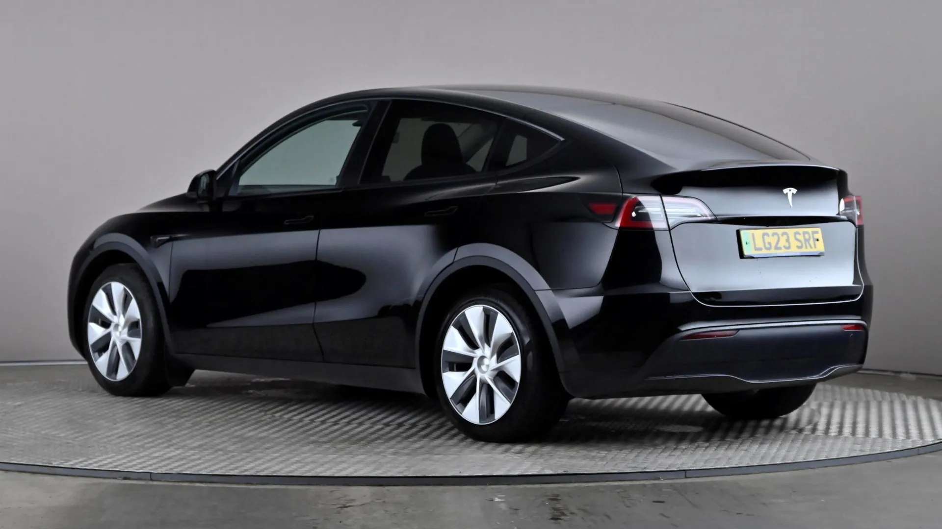 A 2023 TESLA MODEL Y RWD Auto A 2023 TESLA MODEL Y RWD Auto