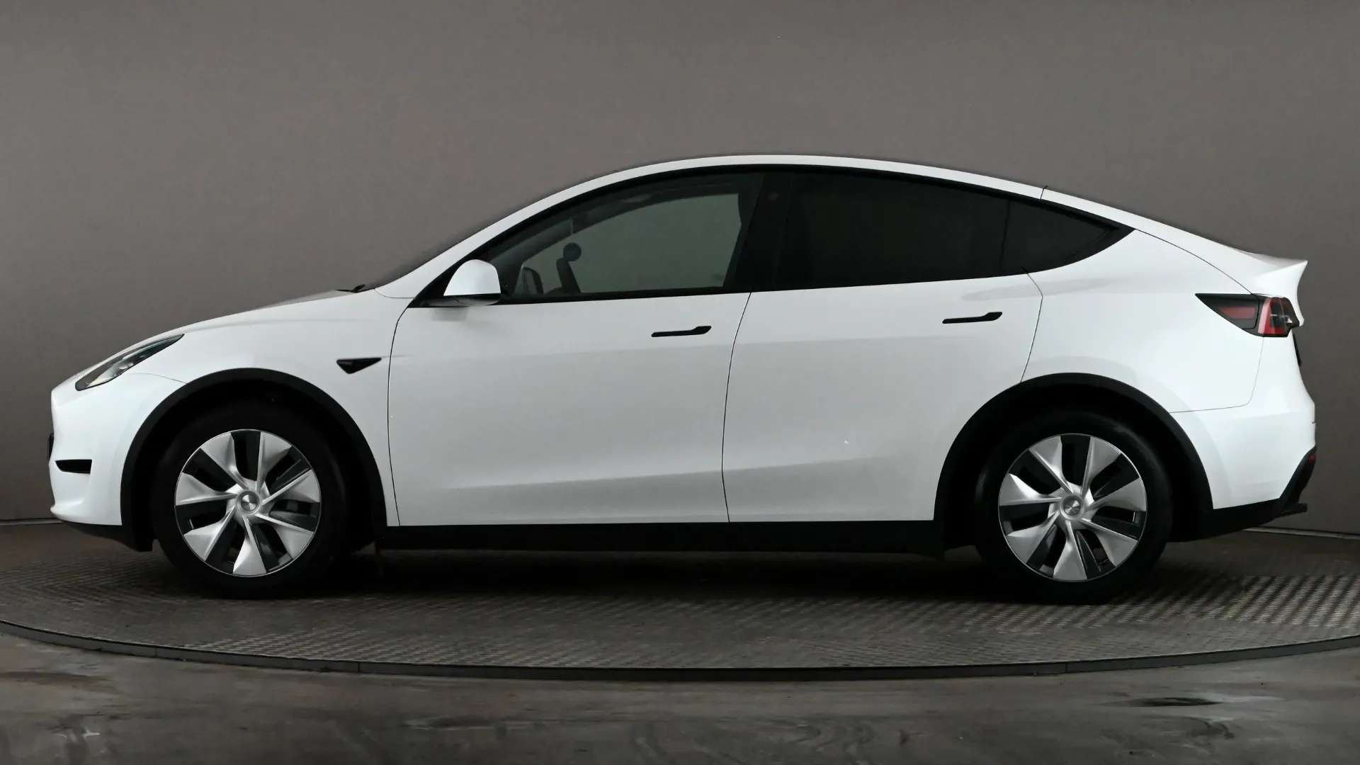 A 2023 TESLA MODEL Y RWD Auto A 2023 TESLA MODEL Y RWD Auto
