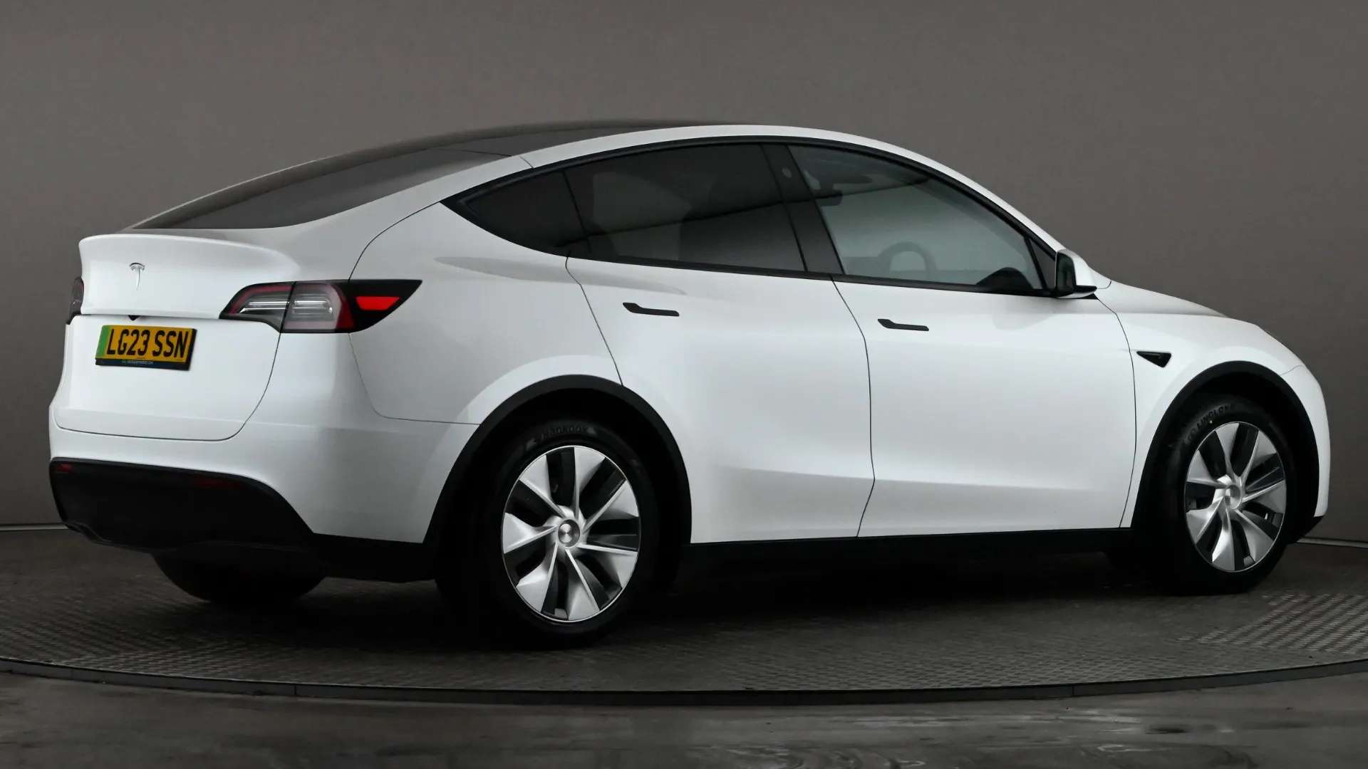 2023 TESLA MODEL Y 2023 TESLA MODEL Y
