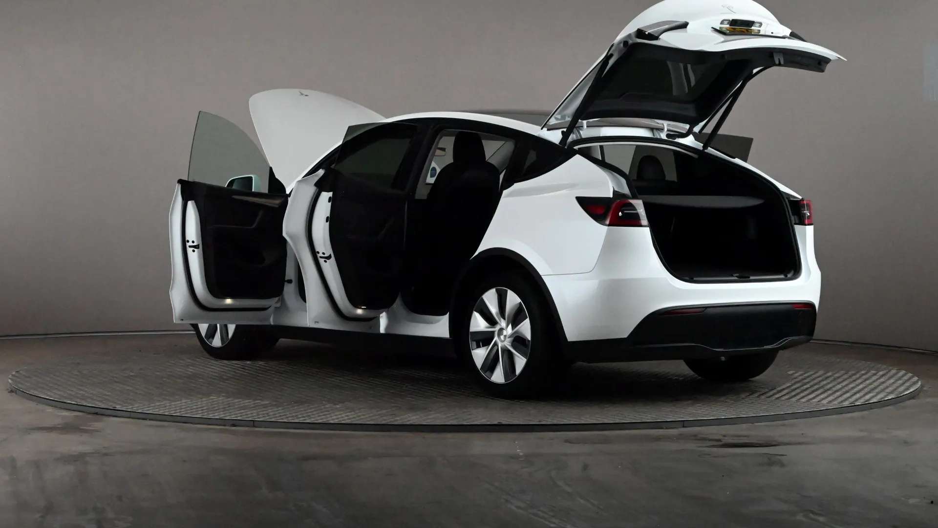 2023 TESLA MODEL Y 2023 TESLA MODEL Y