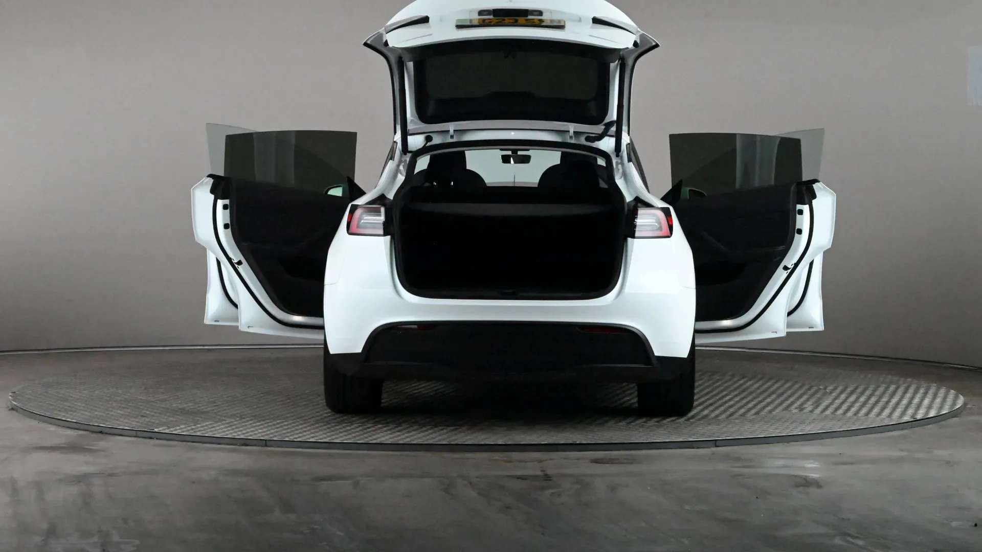 2023 TESLA MODEL Y 2023 TESLA MODEL Y