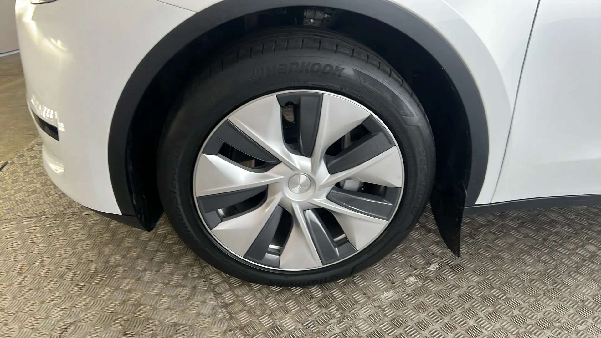 2023 TESLA MODEL Y 2023 TESLA MODEL Y