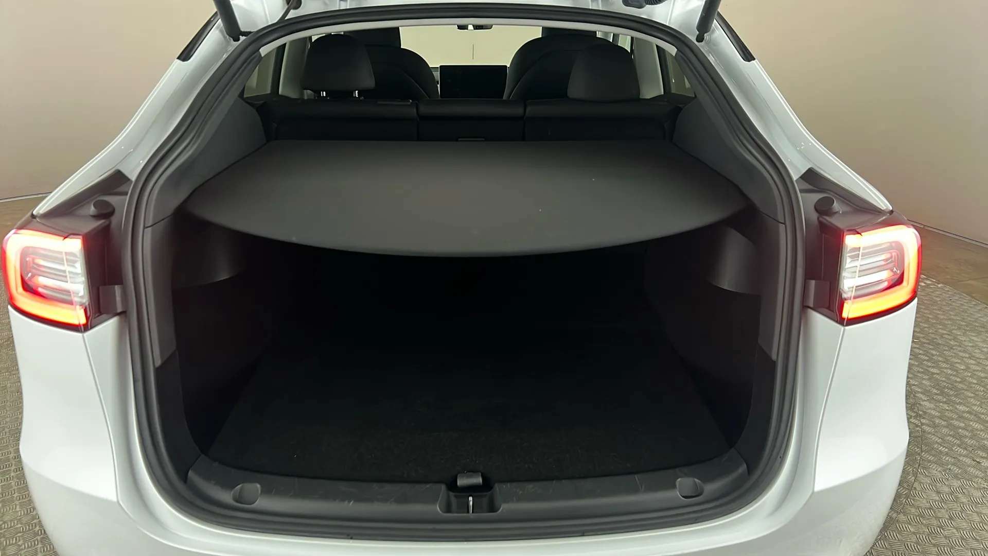 2023 TESLA MODEL Y 2023 TESLA MODEL Y