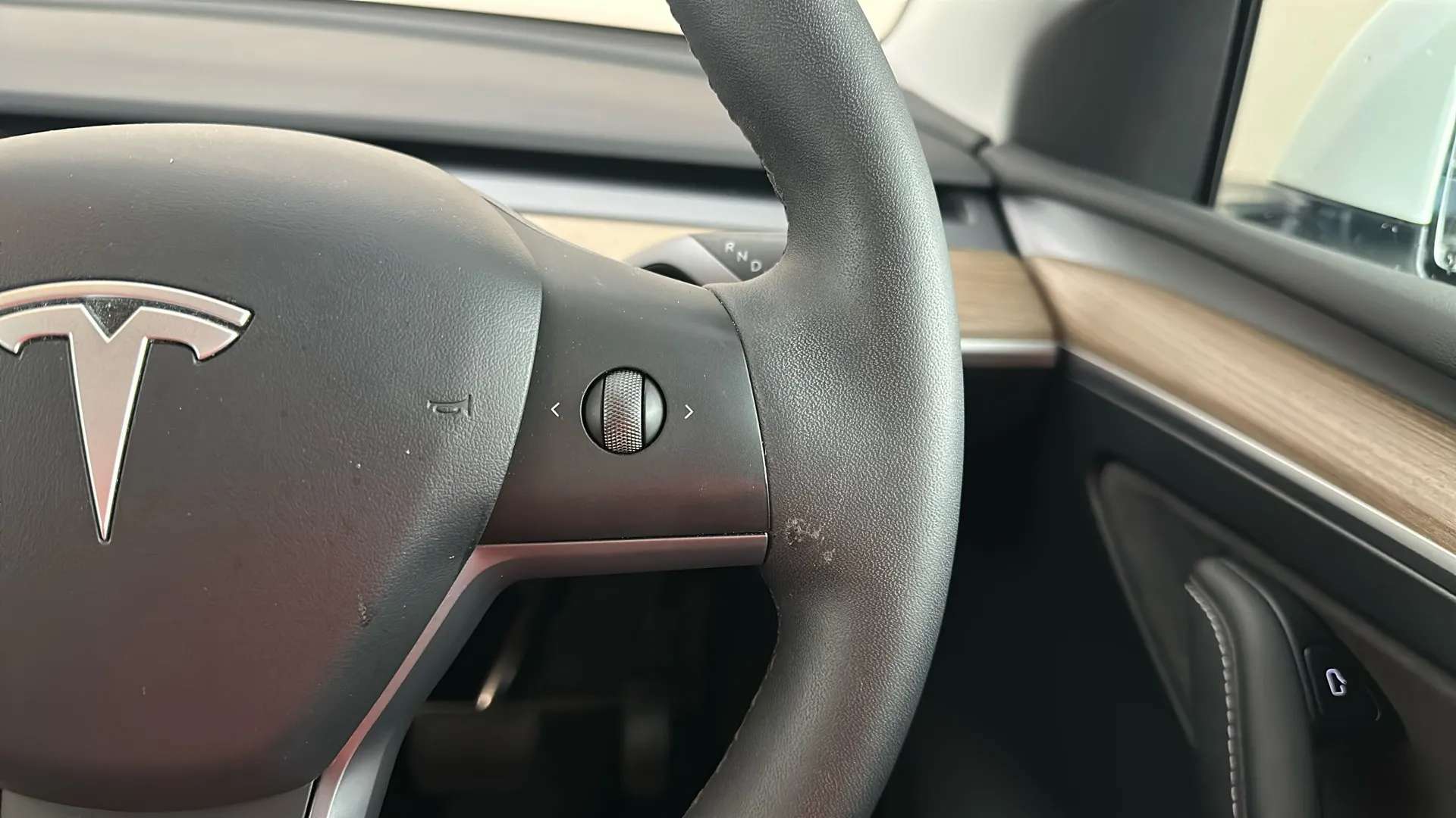 2024 TESLA MODEL Y 2024 TESLA MODEL Y