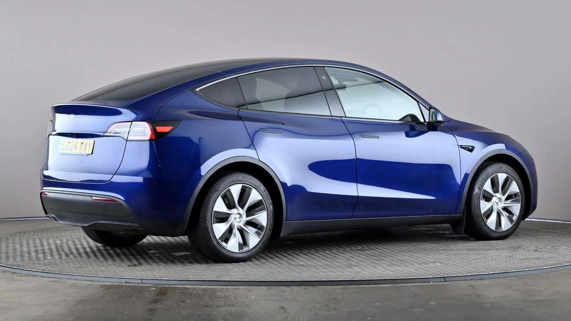 2024 TESLA MODEL Y 2024 TESLA MODEL Y