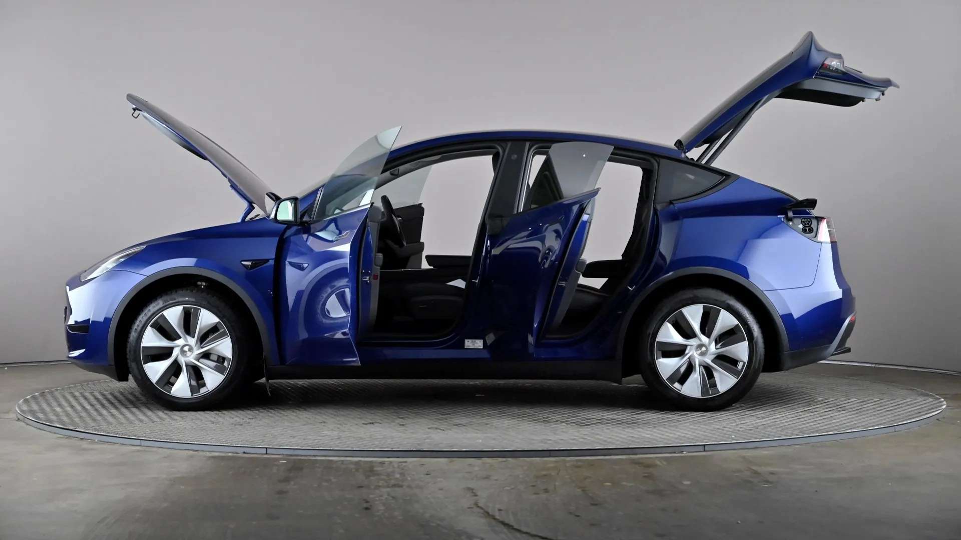 2024 TESLA MODEL Y 2024 TESLA MODEL Y