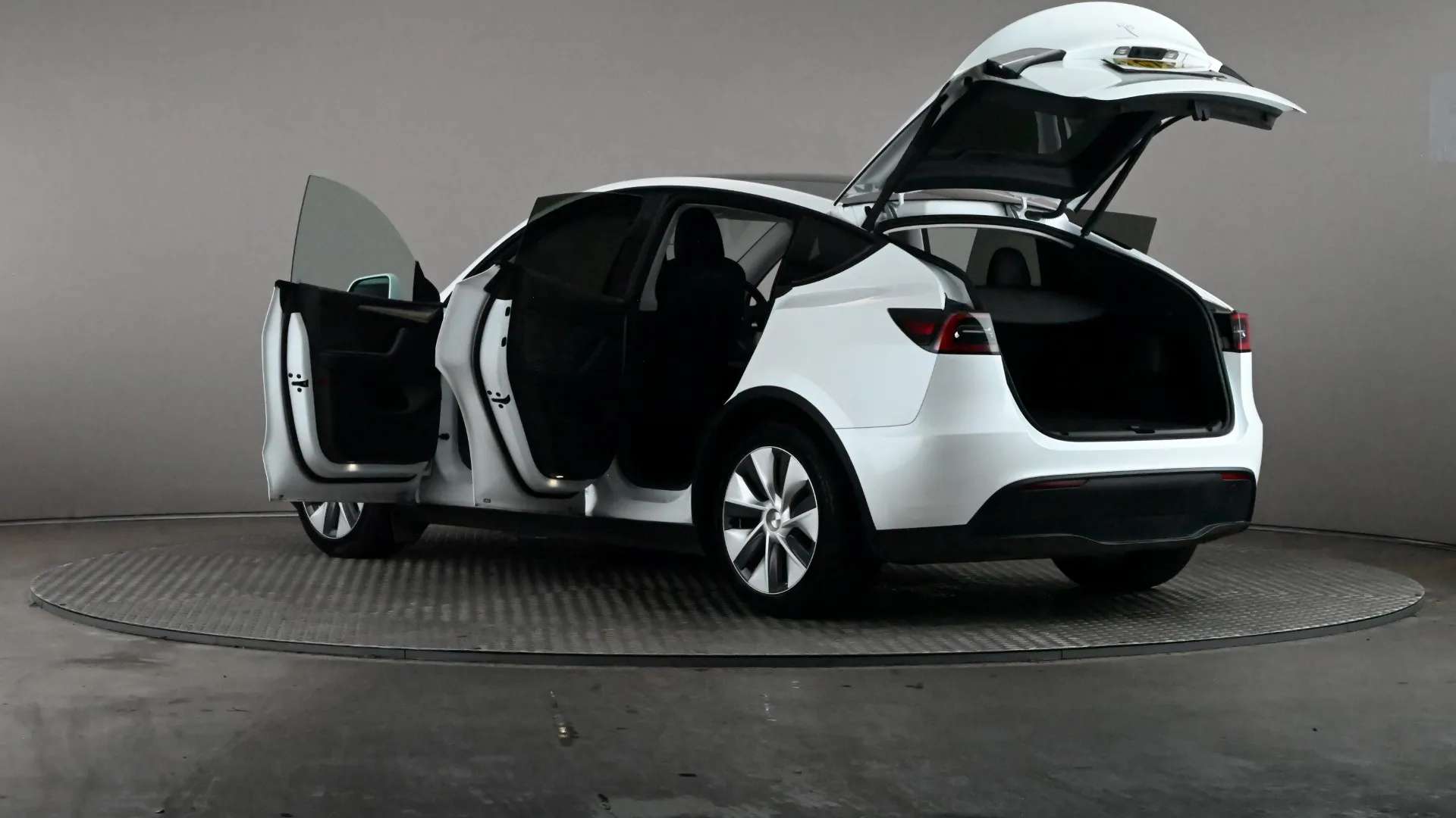 2023 TESLA MODEL Y 2023 TESLA MODEL Y