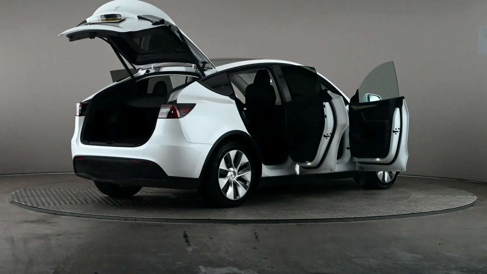 2023 TESLA MODEL Y 2023 TESLA MODEL Y