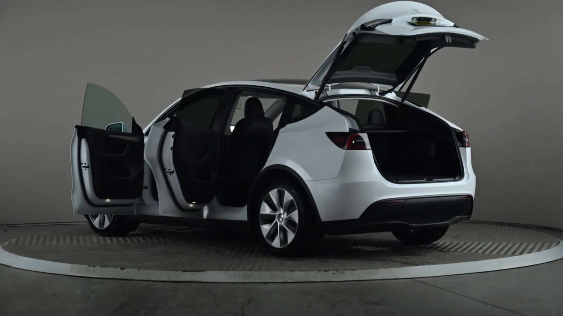 2023 TESLA MODEL Y 2023 TESLA MODEL Y