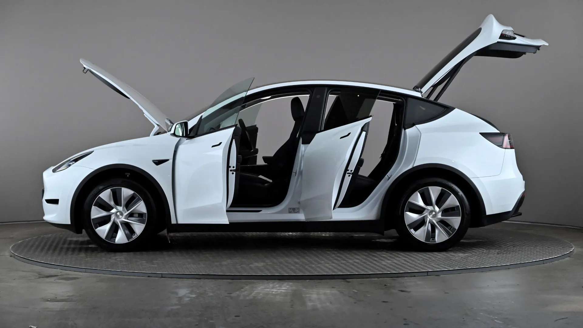 2024 TESLA MODEL Y 2024 TESLA MODEL Y