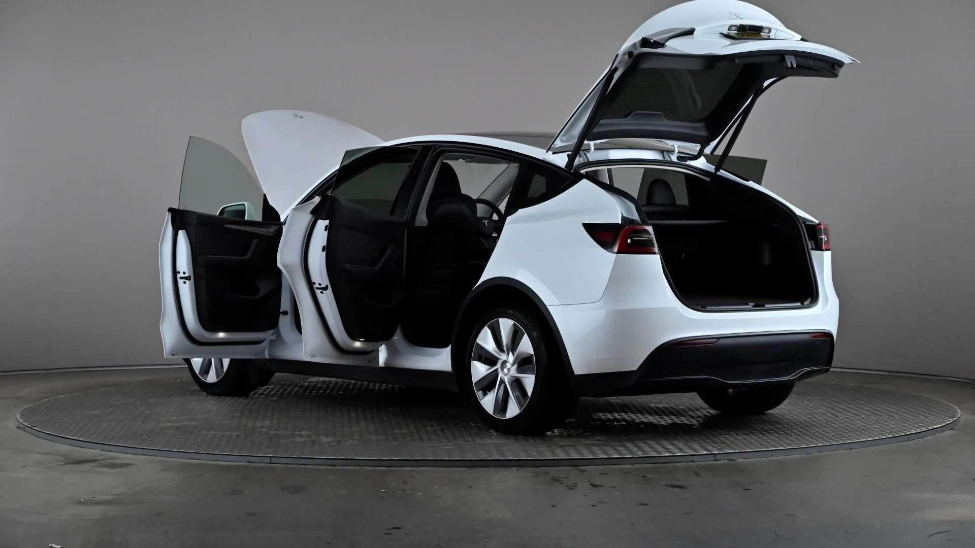 2024 TESLA MODEL Y 2024 TESLA MODEL Y