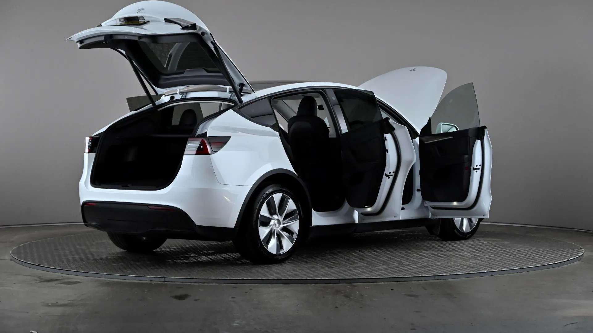 2024 TESLA MODEL Y 2024 TESLA MODEL Y