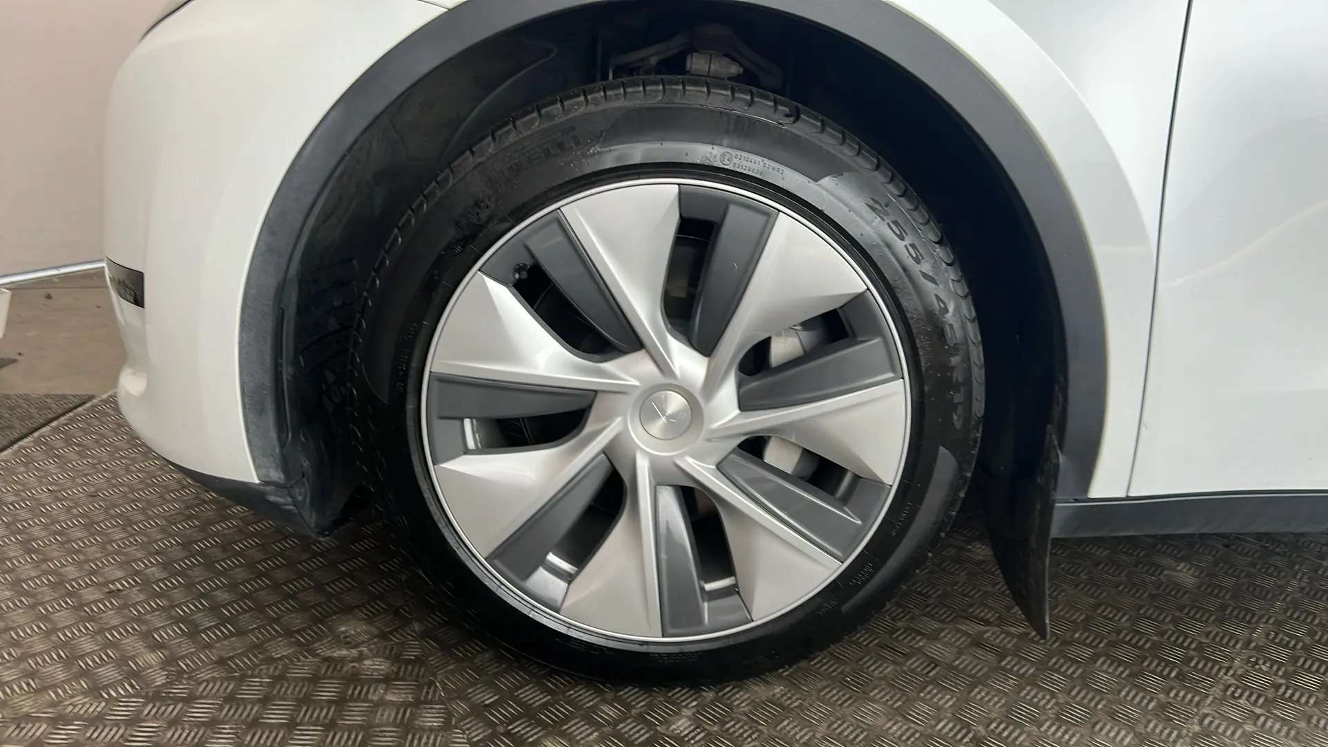 2023 TESLA MODEL Y 2023 TESLA MODEL Y