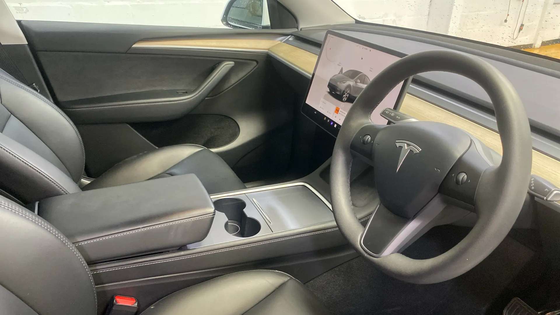A 2023 TESLA MODEL Y RWD Auto A 2023 TESLA MODEL Y RWD Auto