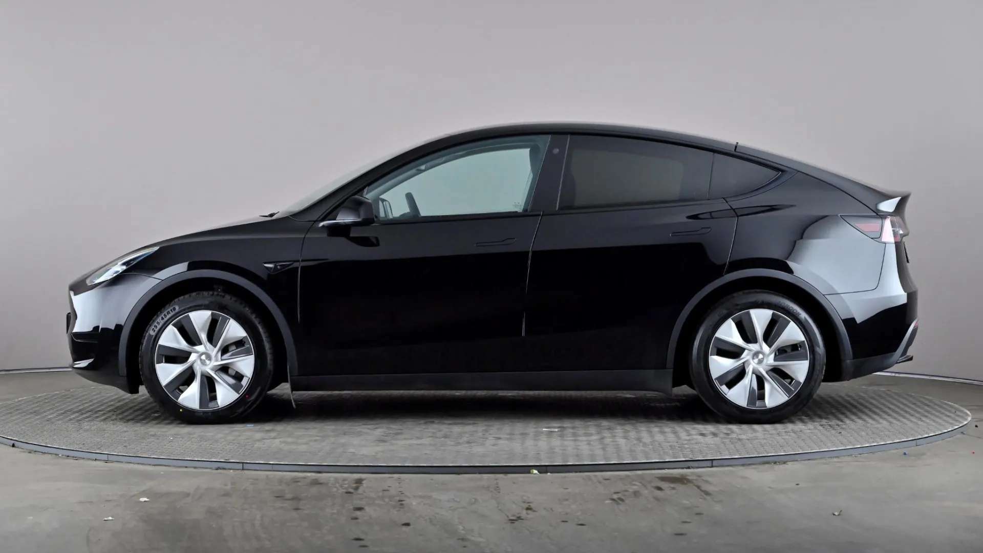 A 2023 TESLA MODEL Y RWD Auto A 2023 TESLA MODEL Y RWD Auto