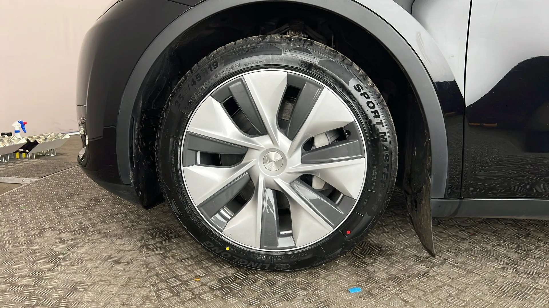 2023 TESLA MODEL Y 2023 TESLA MODEL Y