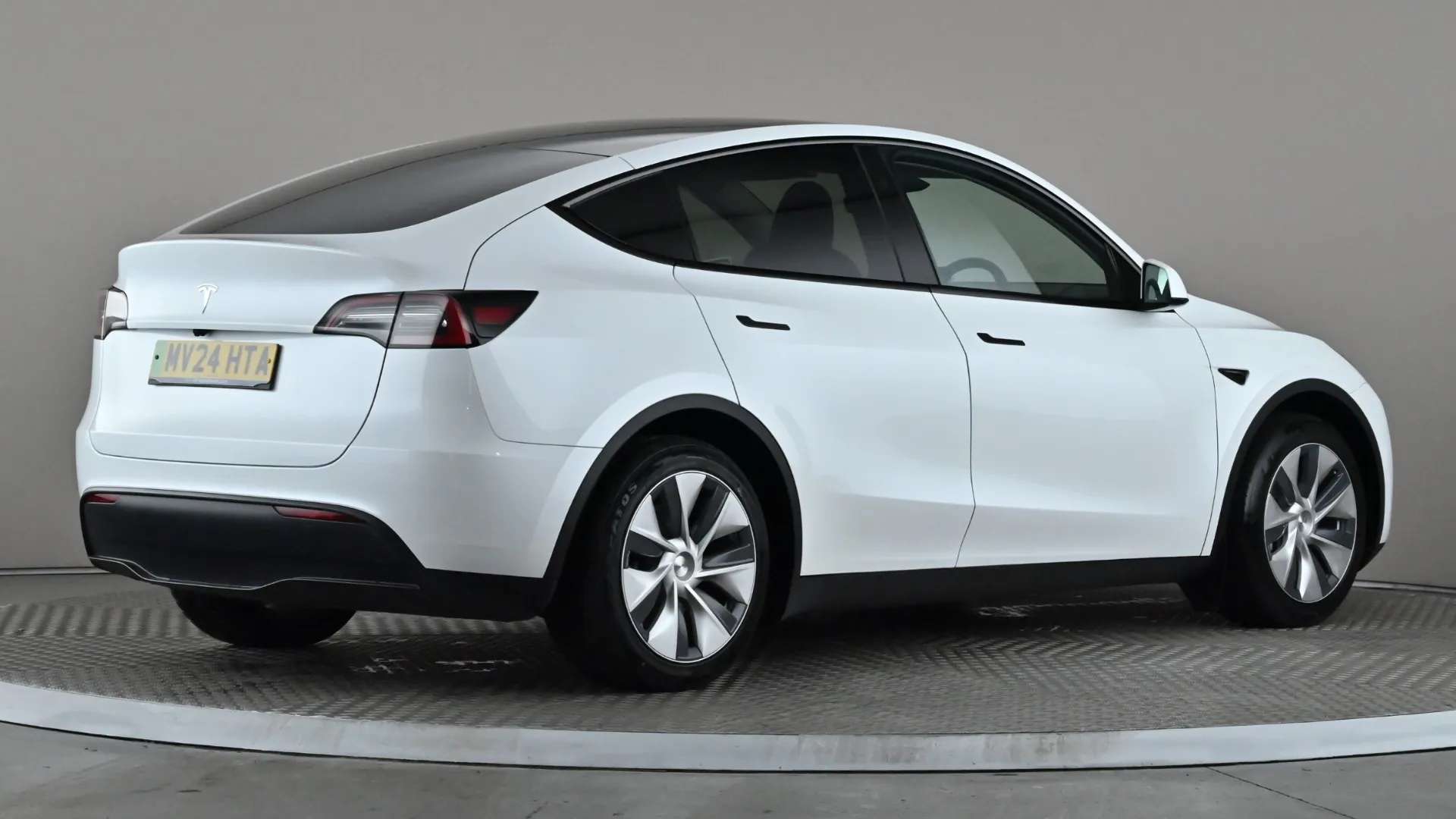2024 TESLA MODEL Y 2024 TESLA MODEL Y