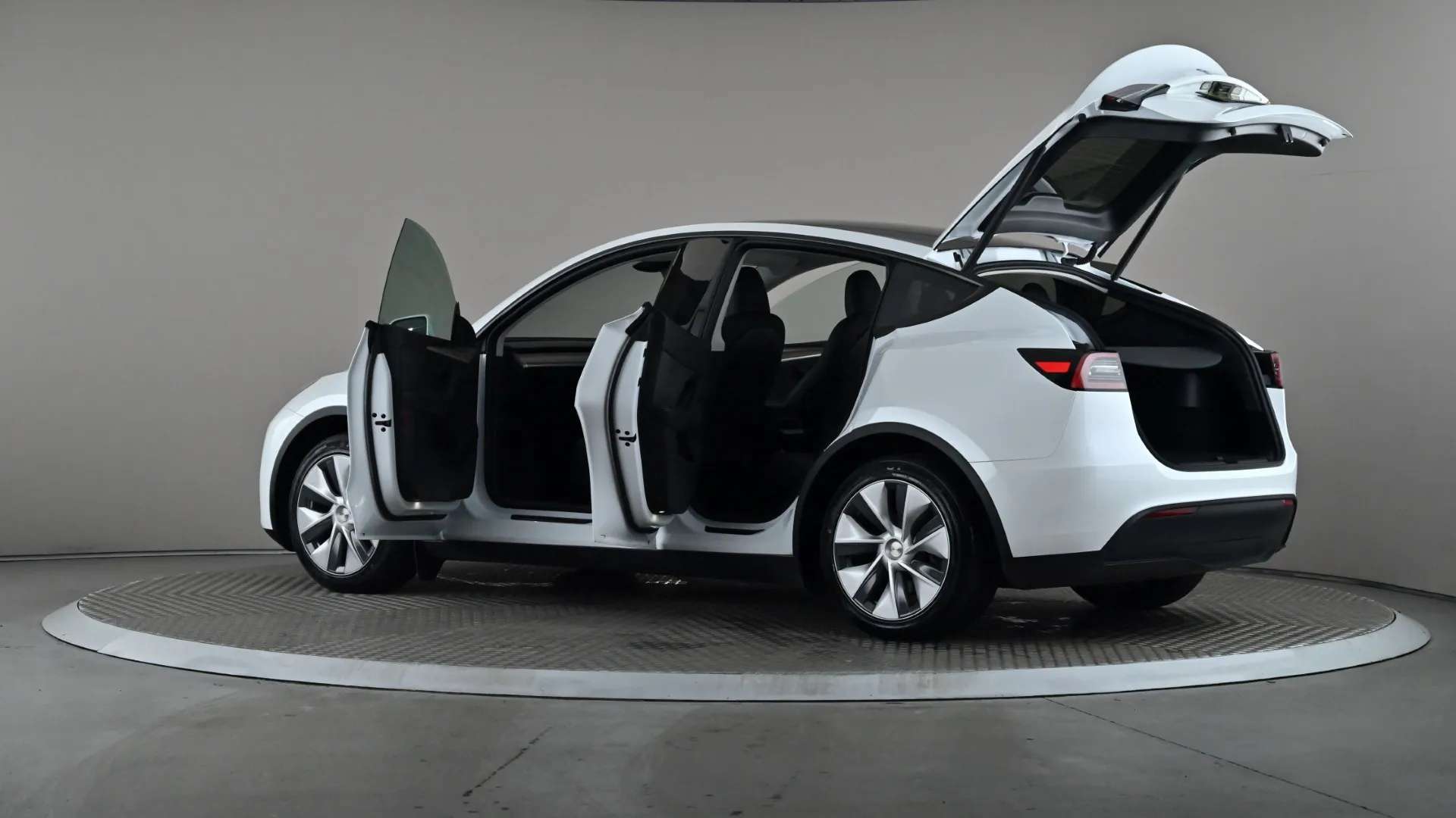 2024 TESLA MODEL Y 2024 TESLA MODEL Y