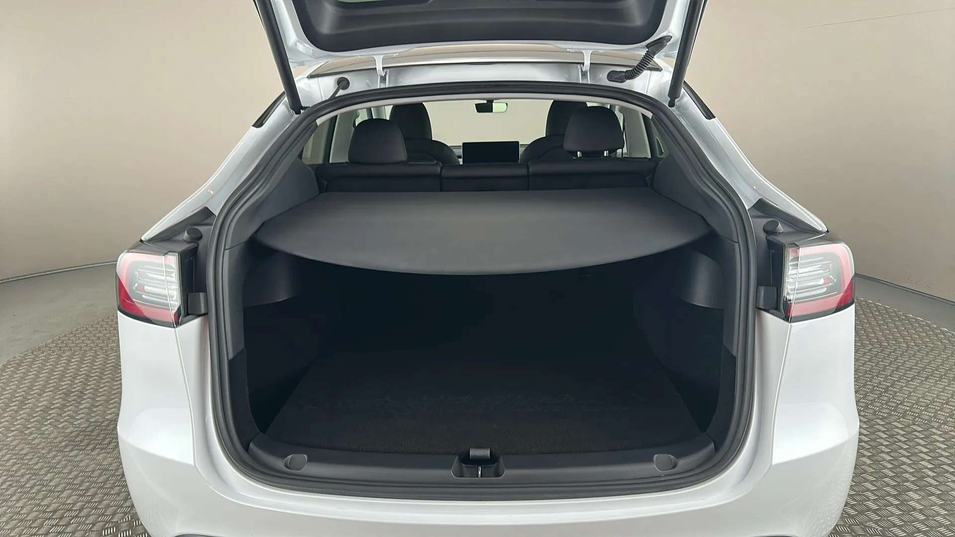 2024 TESLA MODEL Y 2024 TESLA MODEL Y