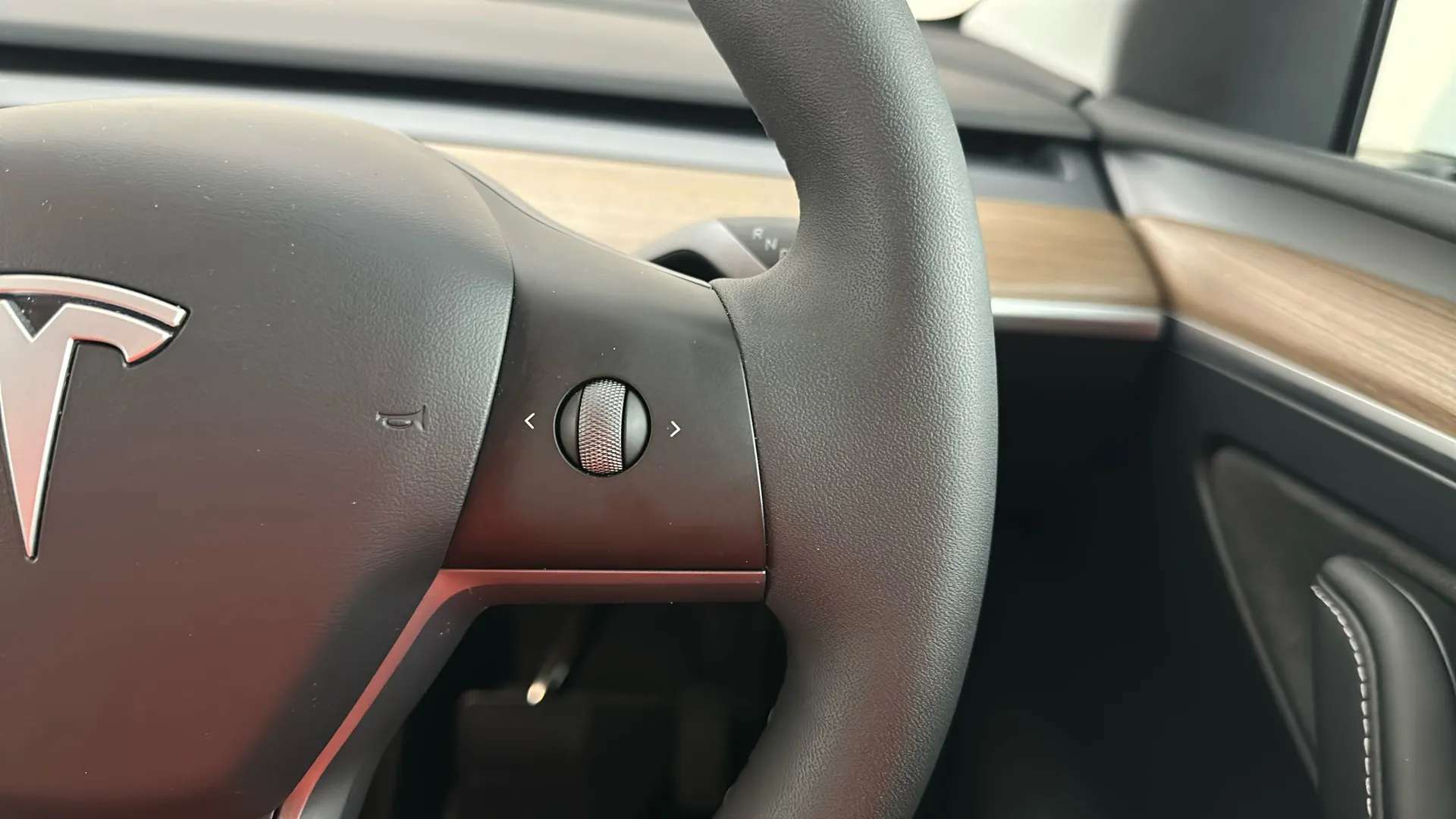 2024 TESLA MODEL Y 2024 TESLA MODEL Y