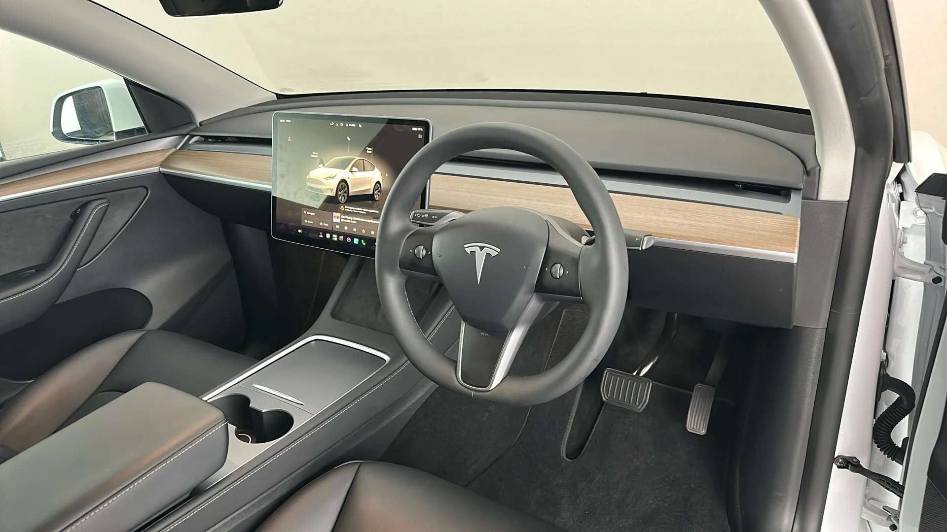 2024 TESLA MODEL Y 2024 TESLA MODEL Y