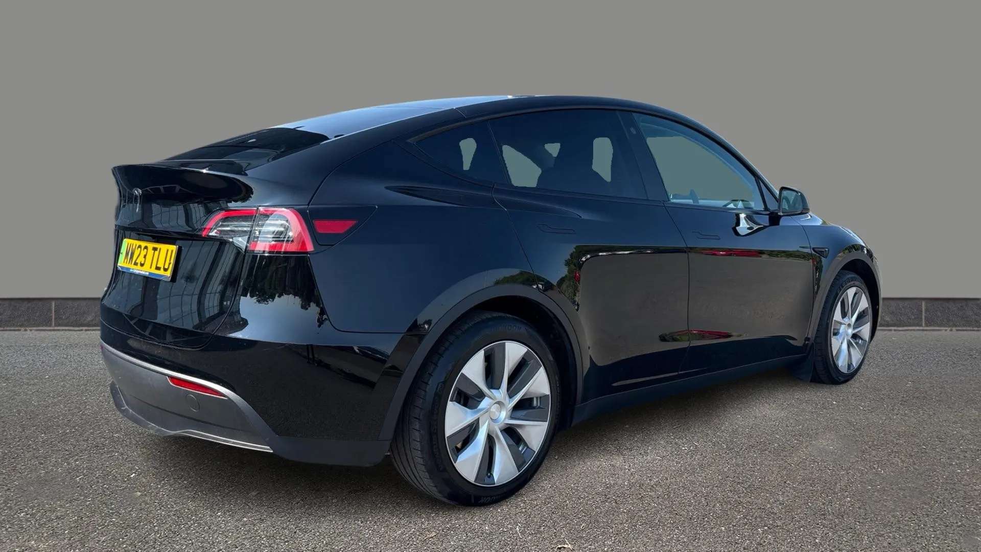 2023 TESLA MODEL Y 2023 TESLA MODEL Y