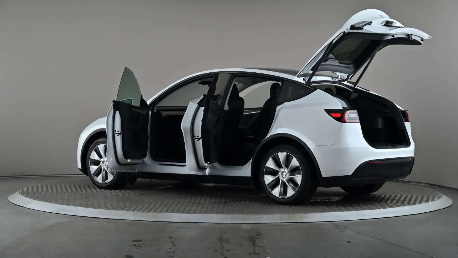 2024 TESLA MODEL Y 2024 TESLA MODEL Y
