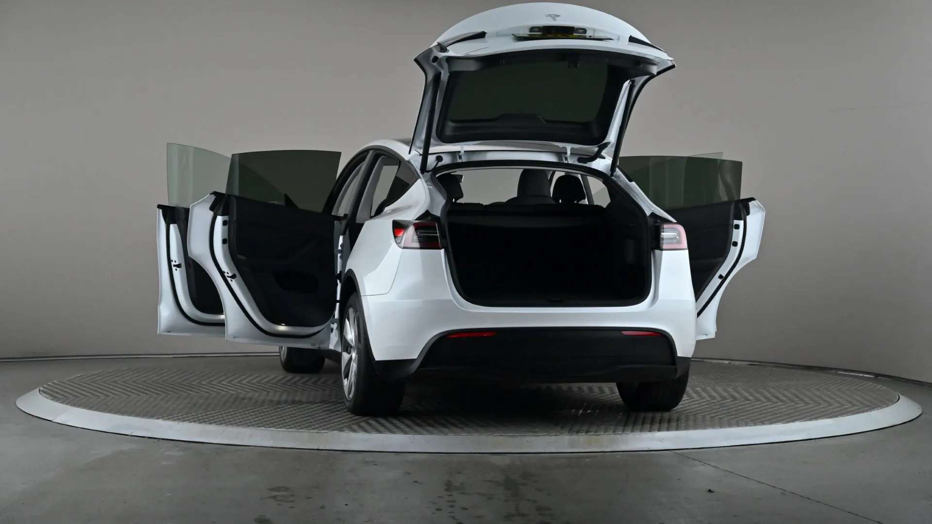 2024 TESLA MODEL Y 2024 TESLA MODEL Y