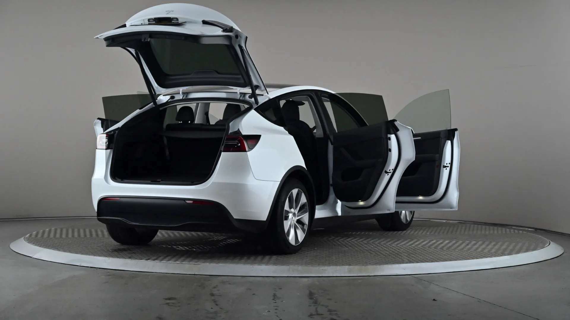 2024 TESLA MODEL Y 2024 TESLA MODEL Y