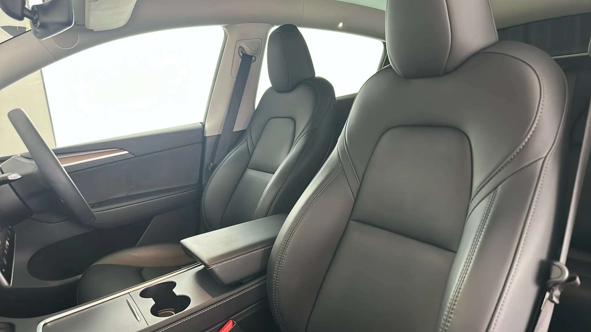 2024 TESLA MODEL Y 2024 TESLA MODEL Y