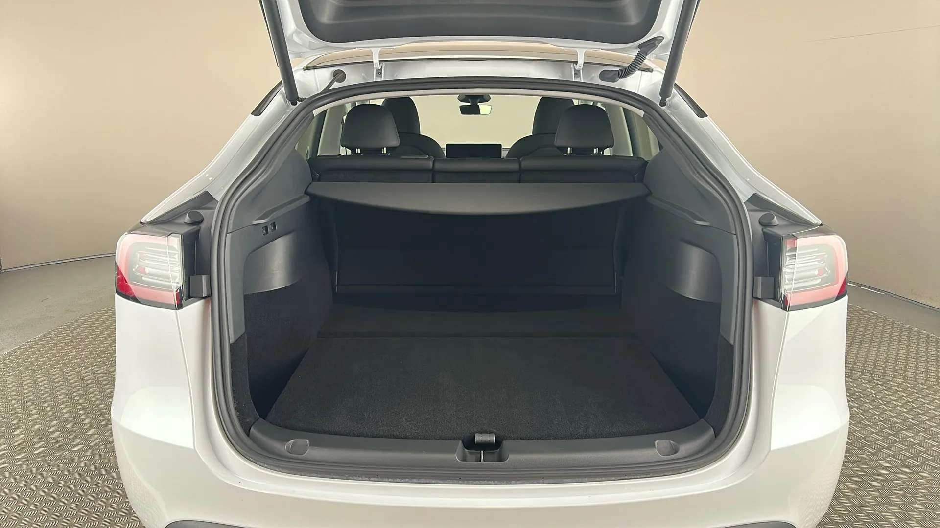 2024 TESLA MODEL Y 2024 TESLA MODEL Y