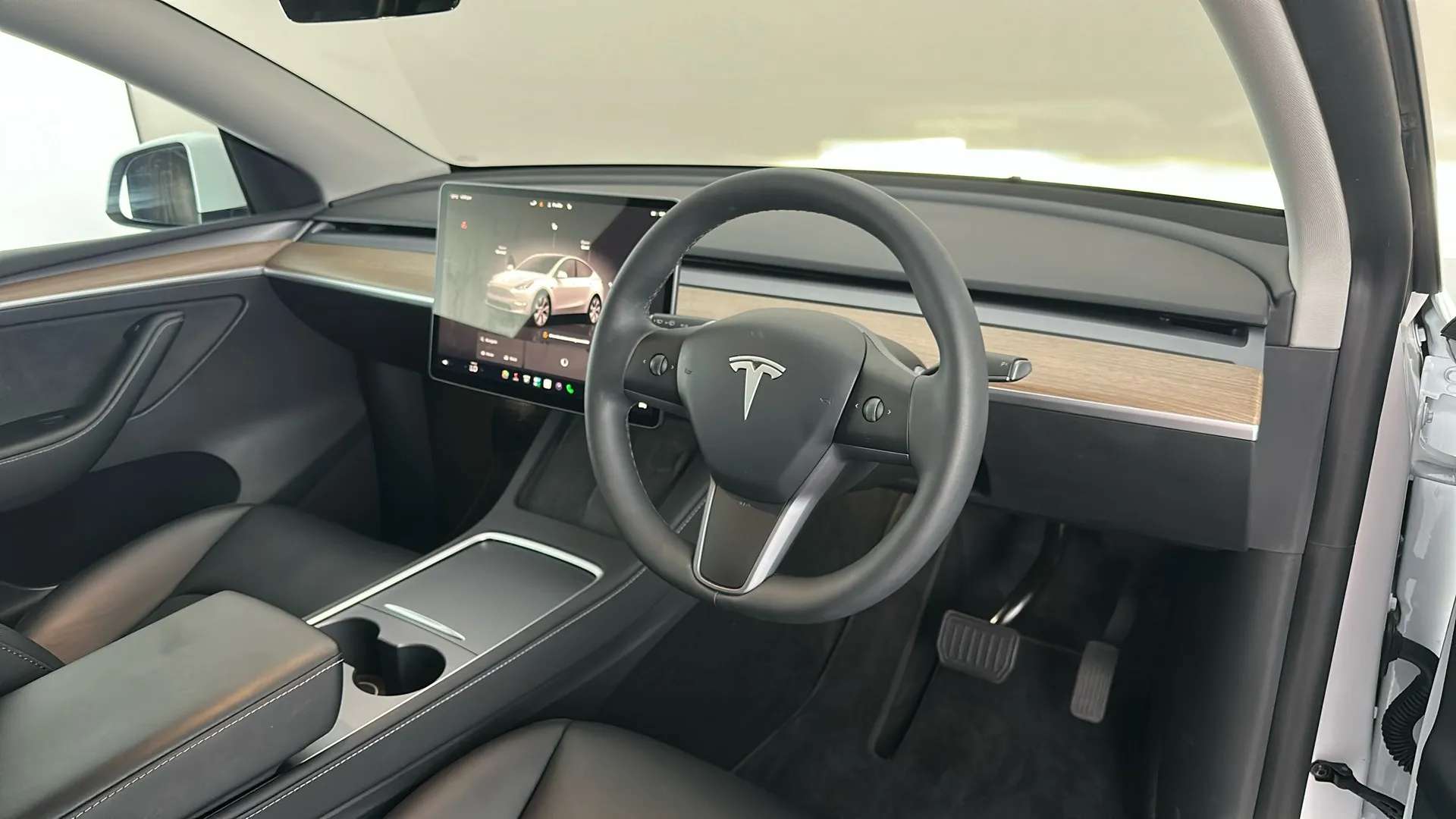 2024 TESLA MODEL Y 2024 TESLA MODEL Y